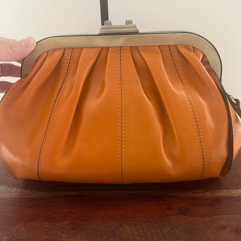 Patricia Nash Burnt Orange Leather Clutch/Crossbody - Picture 3 of 11